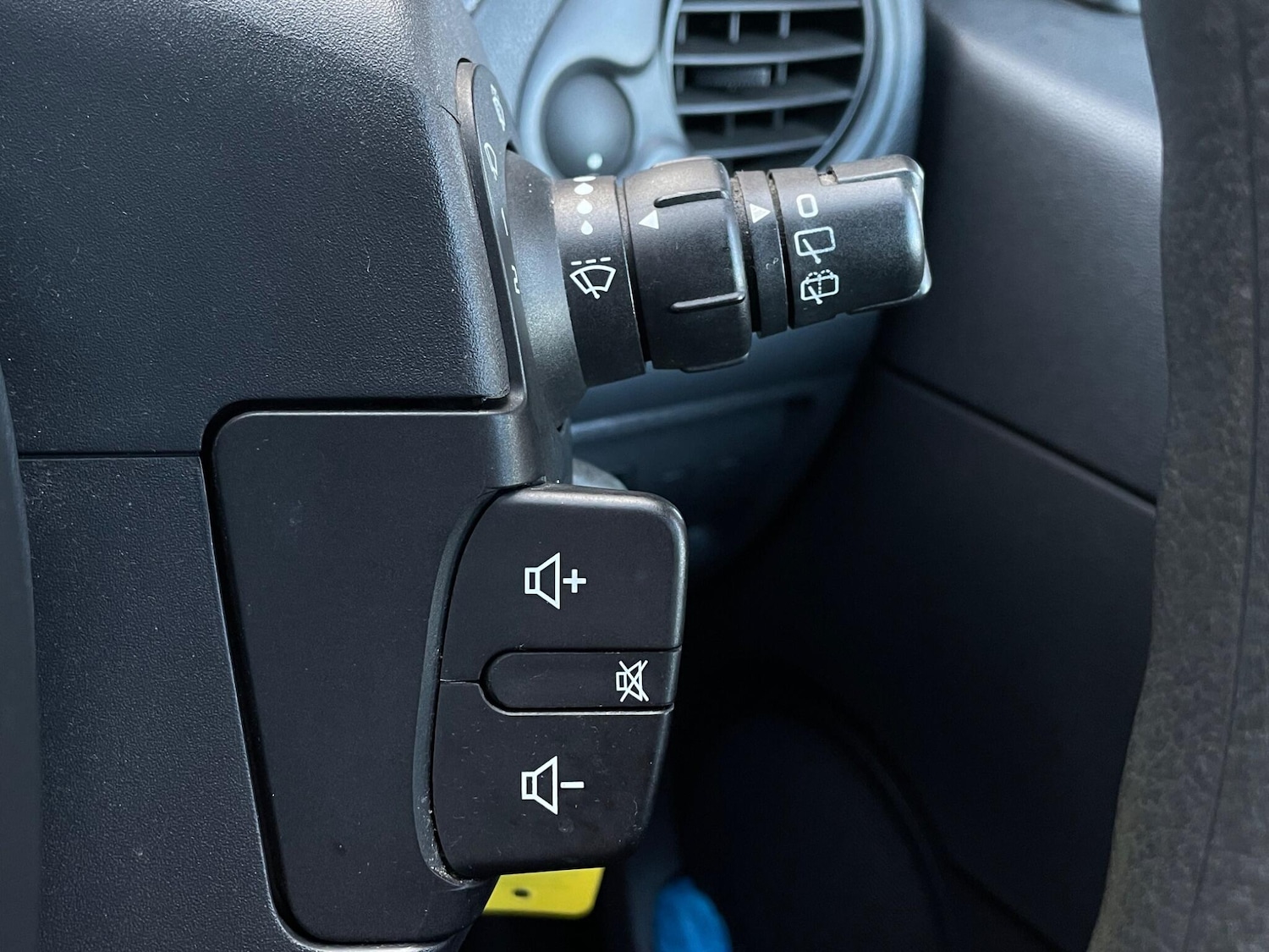 Used Renault Clio 2007 for sale - 77057424: Photo 30