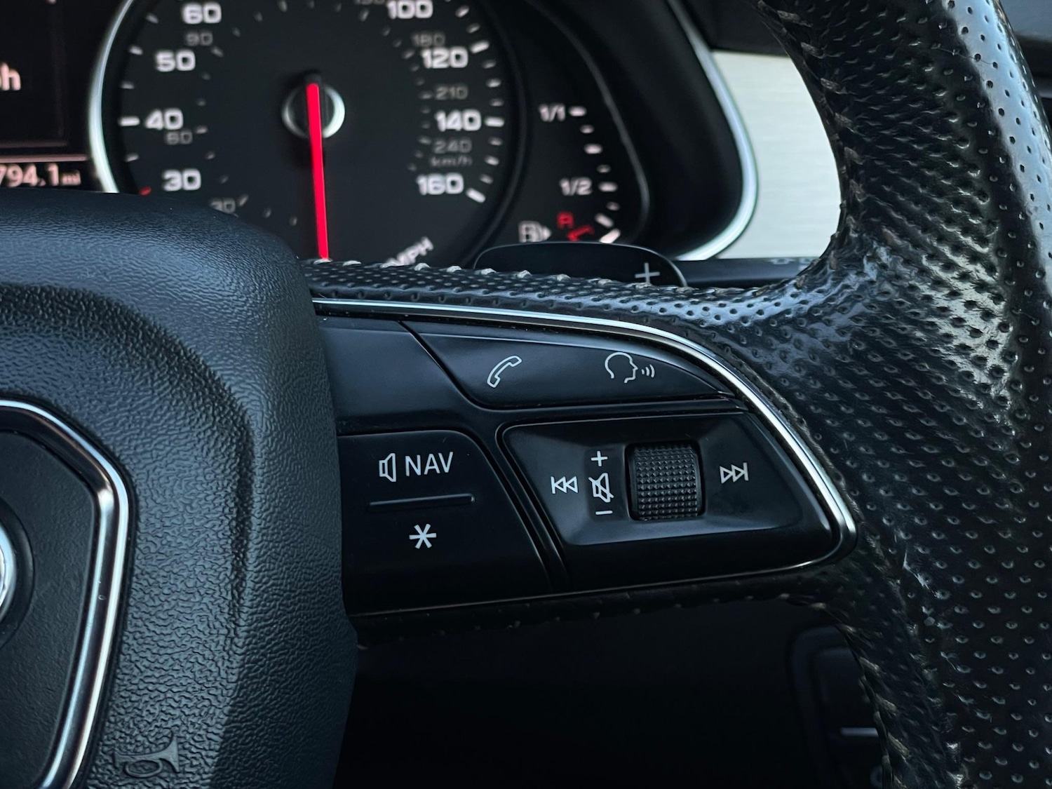 Used Audi Q7 2016 for sale - 76499641: Photo 38