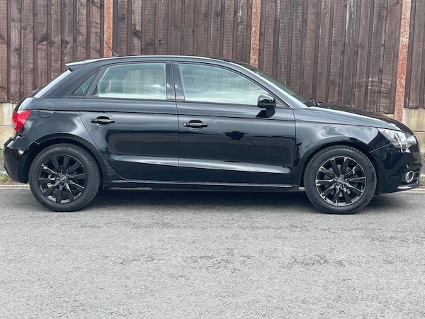 Used Audi A1 2012 for sale - 75552568: Photo 6