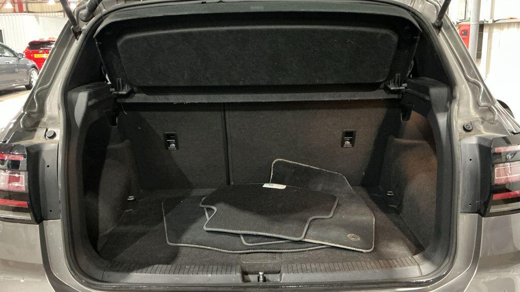 Used Volkswagen T-Cross 2020 for sale - 76619740: Photo 11