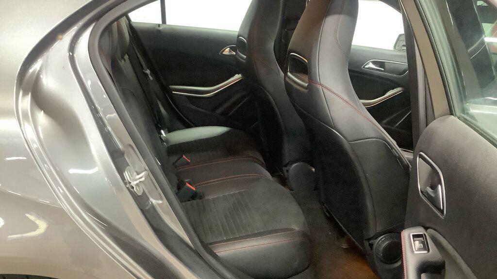 Used Mercedes-Benz A-Class 2013 for sale - 76730832: Photo 8