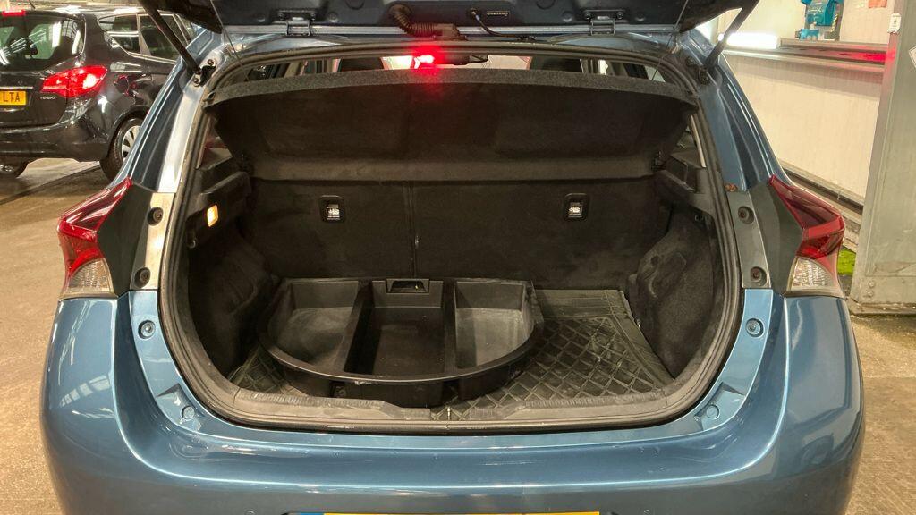 Used Toyota Auris 2015 for sale - 77345208: Photo 11