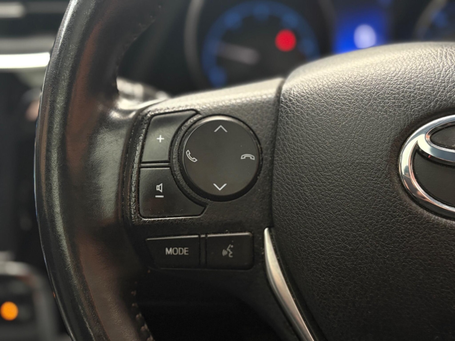 Used Toyota Auris 2015 for sale - 77345208: Photo 41