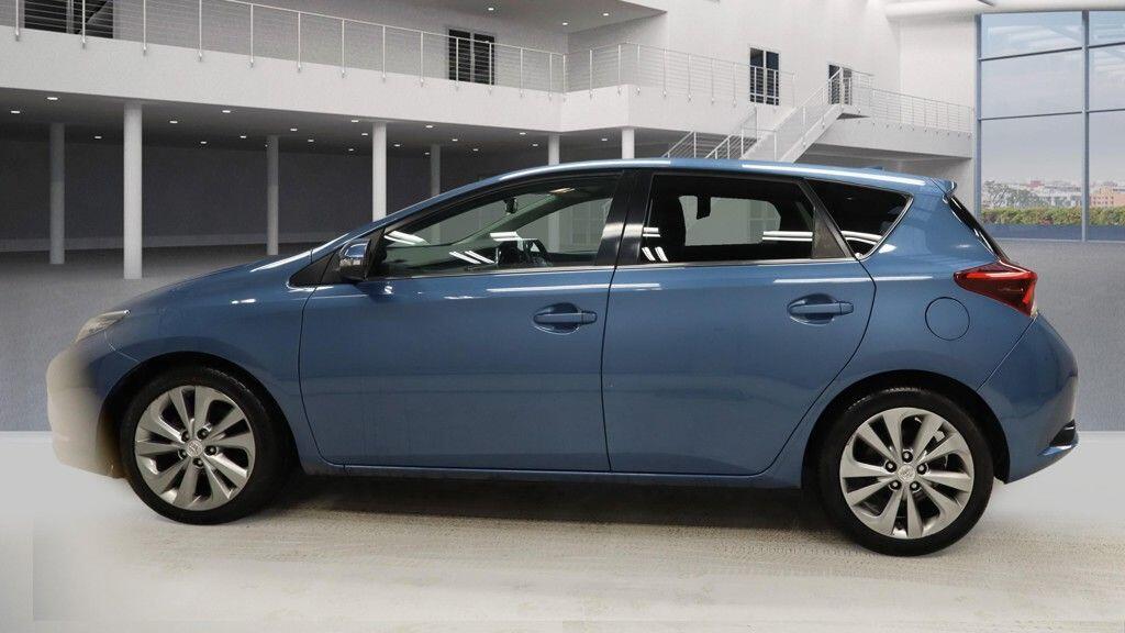 Used Toyota Auris 2015 for sale - 77345208: Photo 5