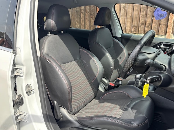 Used Peugeot 208 2015 for sale - 74485599: Photo 22