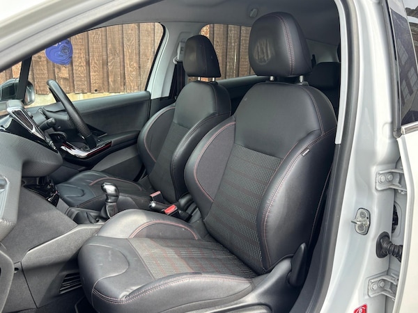 Used Peugeot 208 2015 for sale - 74485599: Photo 23