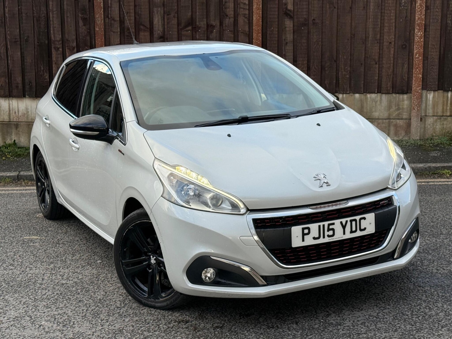 Used Peugeot 208 2015 for sale - 74485599: Photo 57