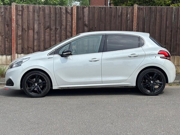Used Peugeot 208 2015 for sale - 74485599: Photo 5