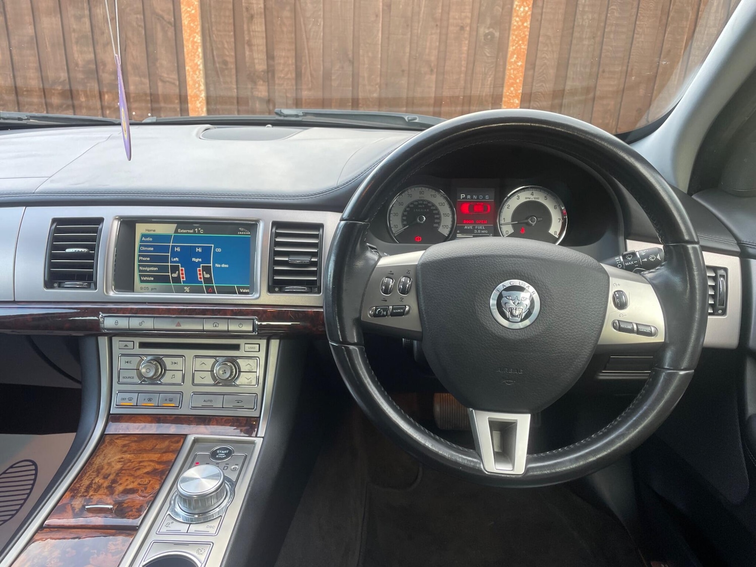 Used Jaguar XF 2010 for sale - 73202669: Photo 18