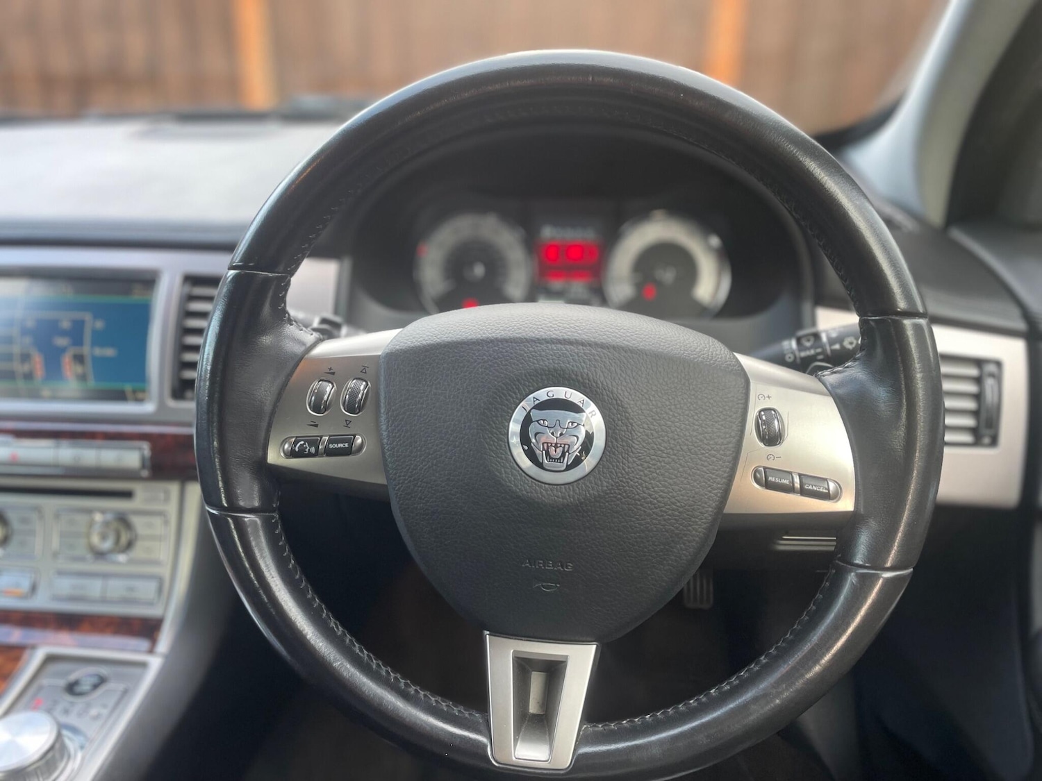 Used Jaguar XF 2010 for sale - 73202669: Photo 19