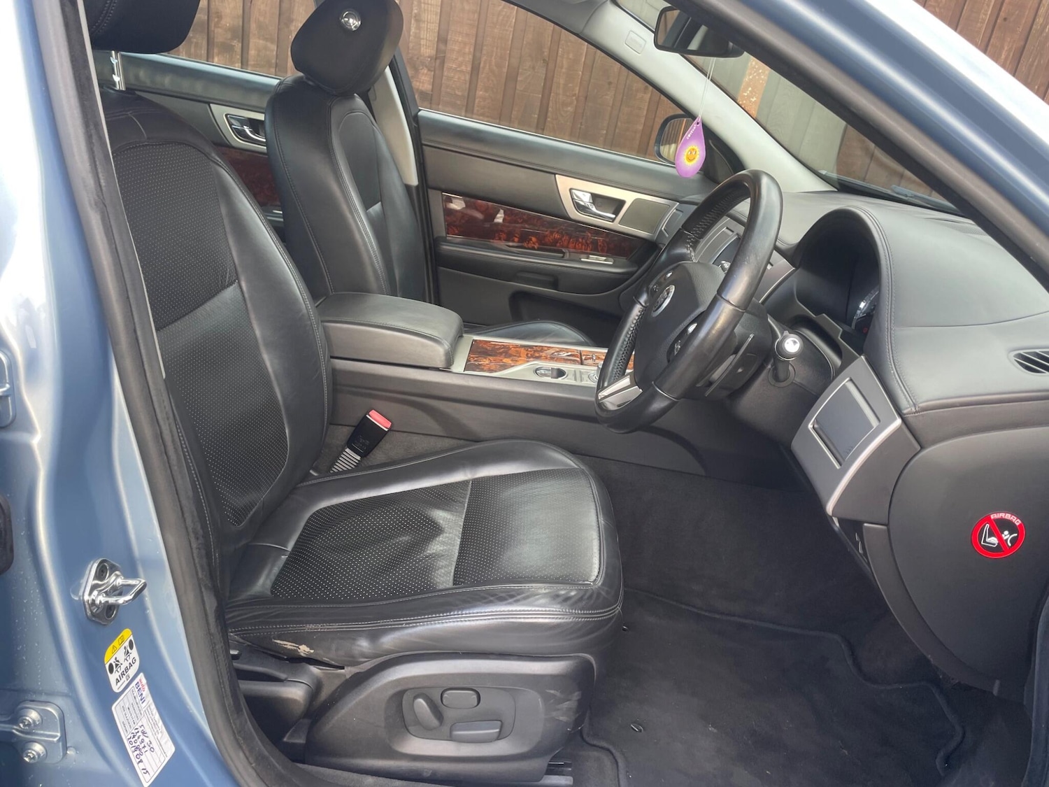 Used Jaguar XF 2010 for sale - 73202669: Photo 21