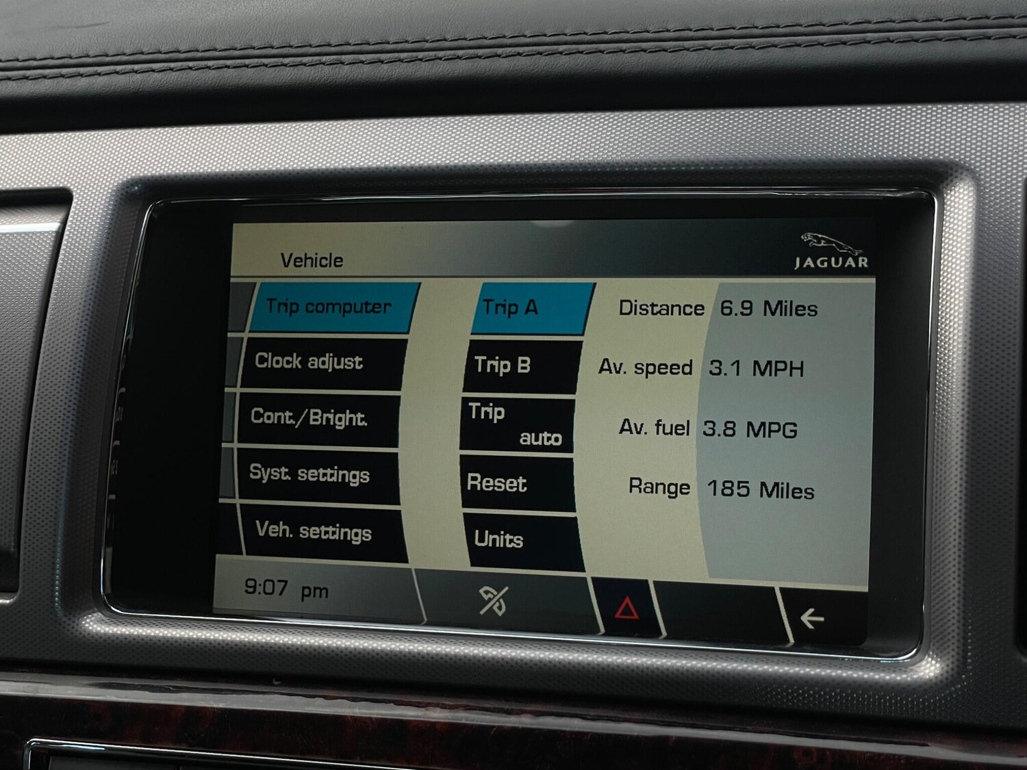 Used Jaguar XF 2010 for sale - 73202669: Photo 41