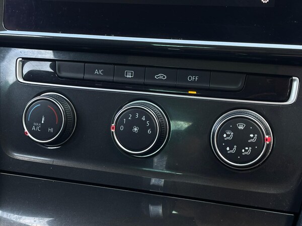 Used Volkswagen Golf 2019 for sale - 73671811: Photo 41