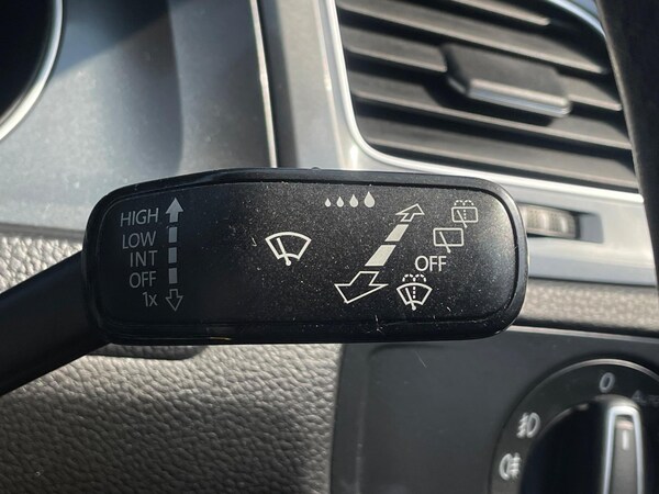 Used Volkswagen Golf 2019 for sale - 73671811: Photo 43