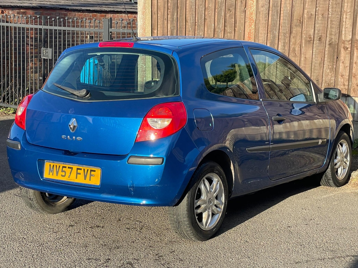 Used Renault Clio 2007 for sale - 77358863: Photo 9