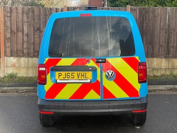 Used Volkswagen Caddy Maxi 2015 for sale - 76730833: Photo