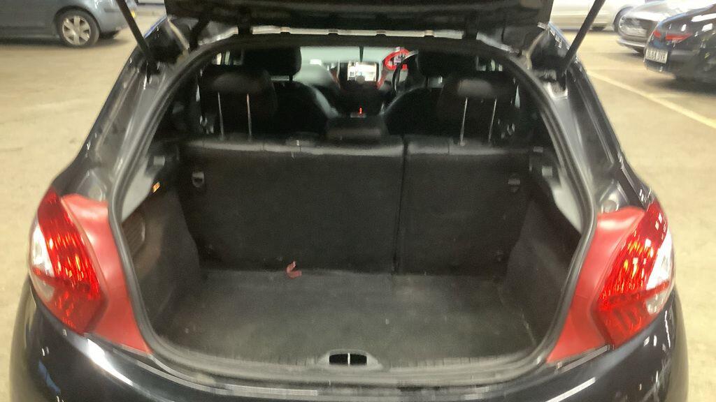 Used Peugeot 208 2014 for sale - 76620018: Photo 10