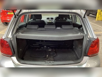 Used Volkswagen Polo 2010 for sale - 77737039: Photo