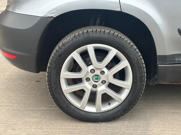 Used Skoda Yeti 2012 for sale - 72657464: Photo 42