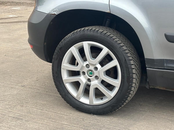Used Skoda Yeti 2012 for sale - 72657464: Photo 43