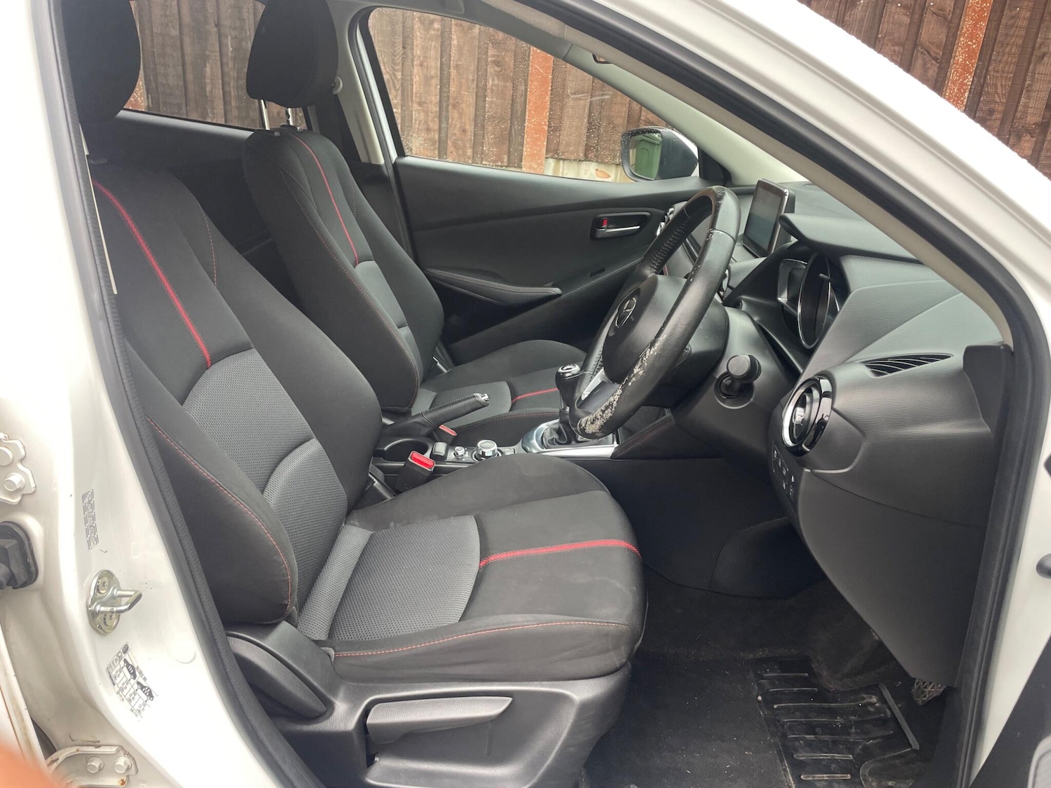 Used Mazda Mazda2 2017 for sale - 76201139: Photo 24