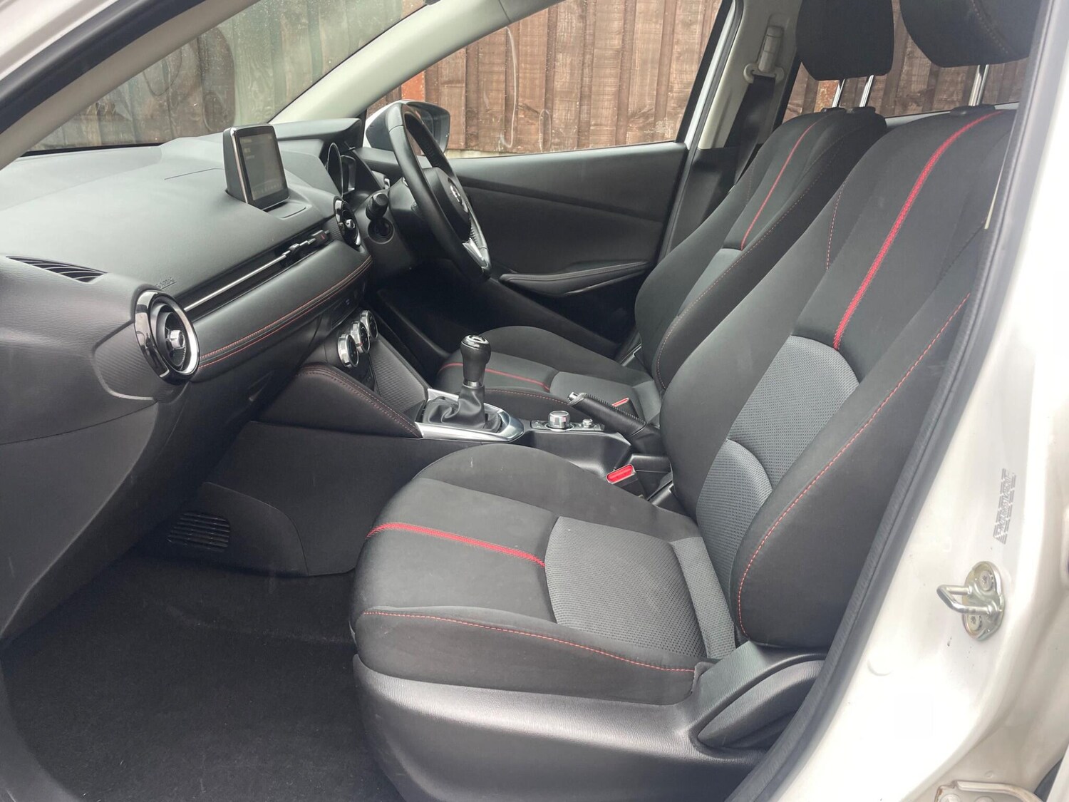 Used Mazda Mazda2 2017 for sale - 76201139: Photo 25