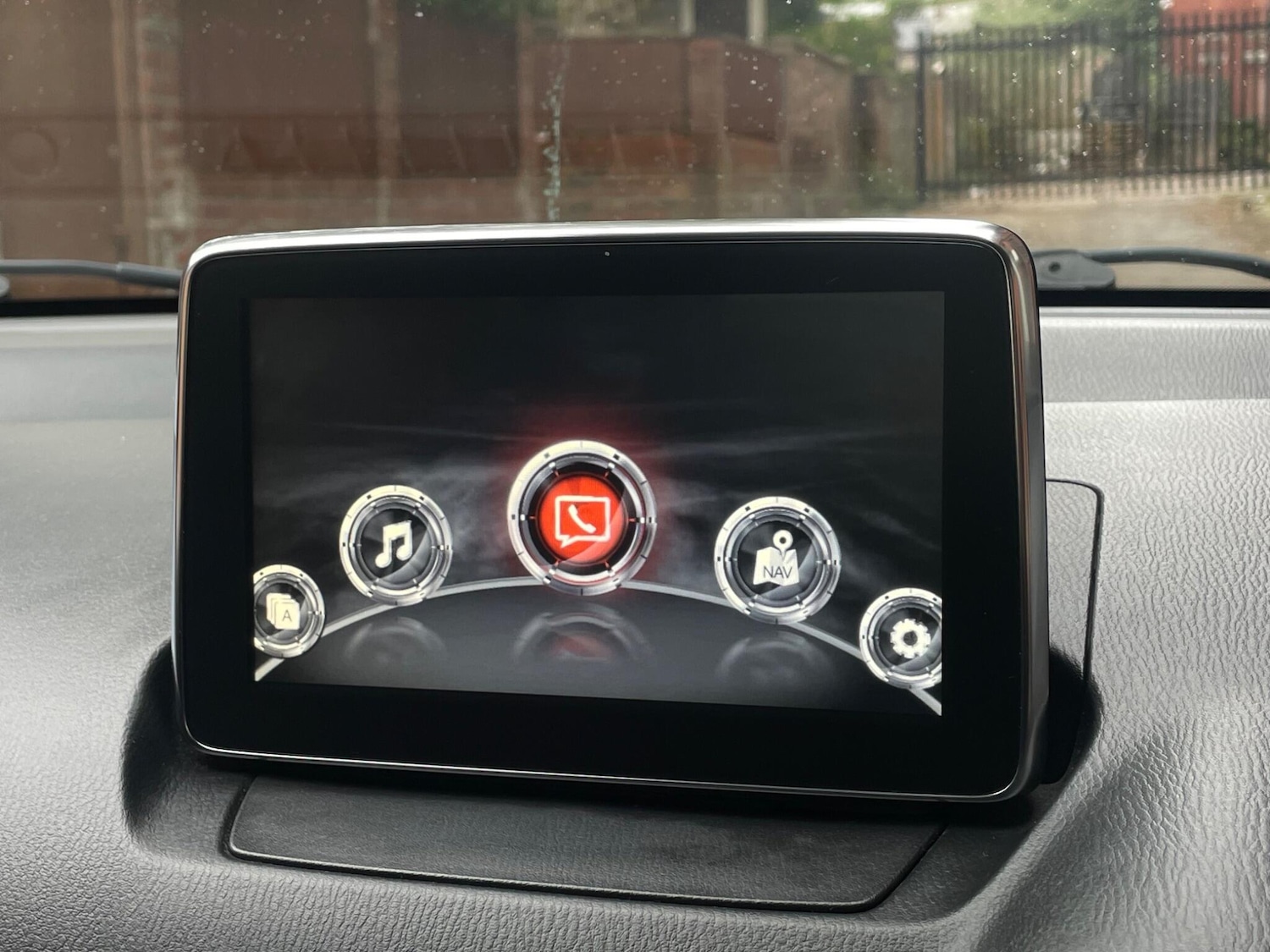 Used Mazda Mazda2 2017 for sale - 76201139: Photo 32