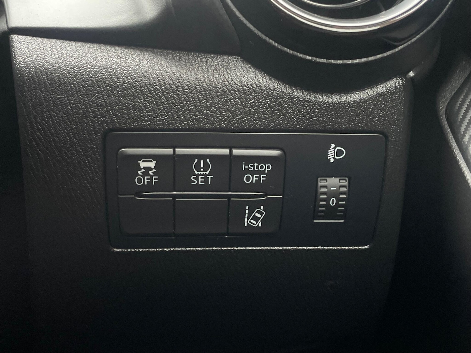 Used Mazda Mazda2 2017 for sale - 76201139: Photo 37