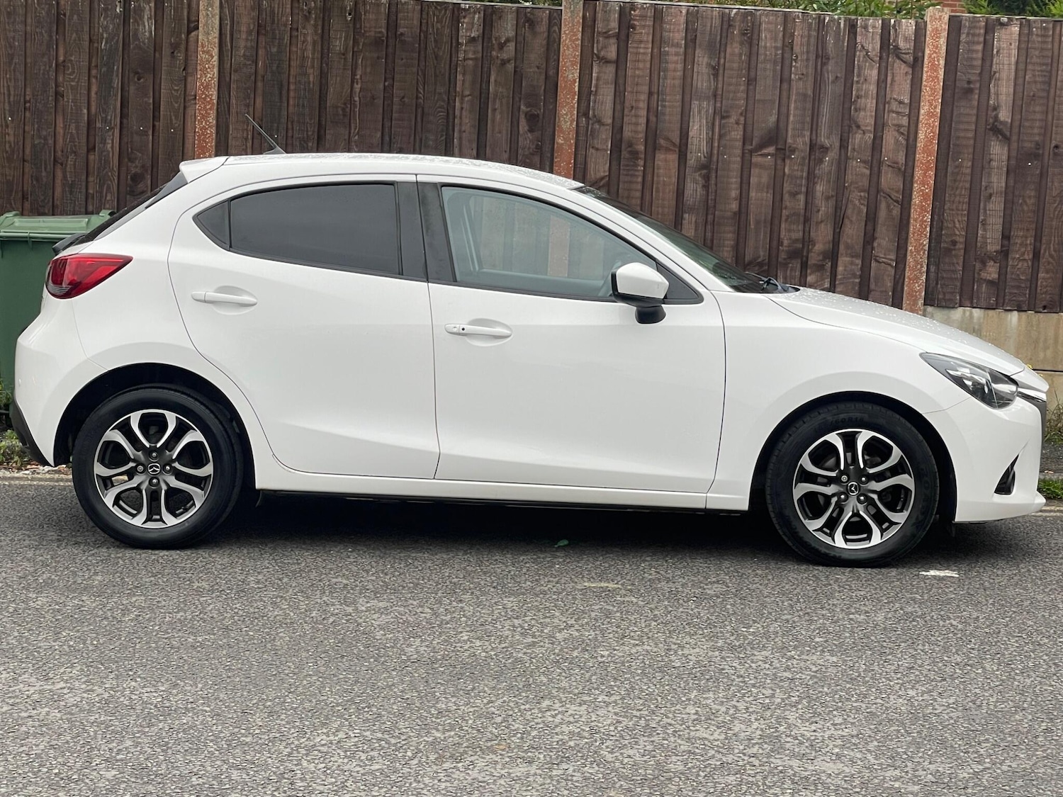Used Mazda Mazda2 2017 for sale - 76201139: Photo 6