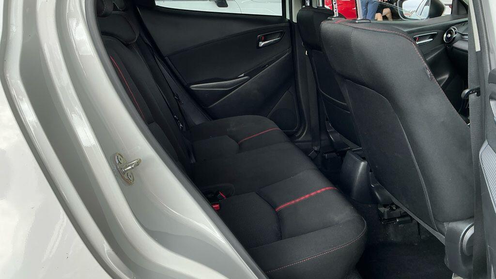 Used Mazda Mazda2 2017 for sale - 76201139: Photo 8