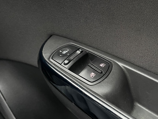 Used Vauxhall Corsa 2016 for sale - 74019427: Photo 37