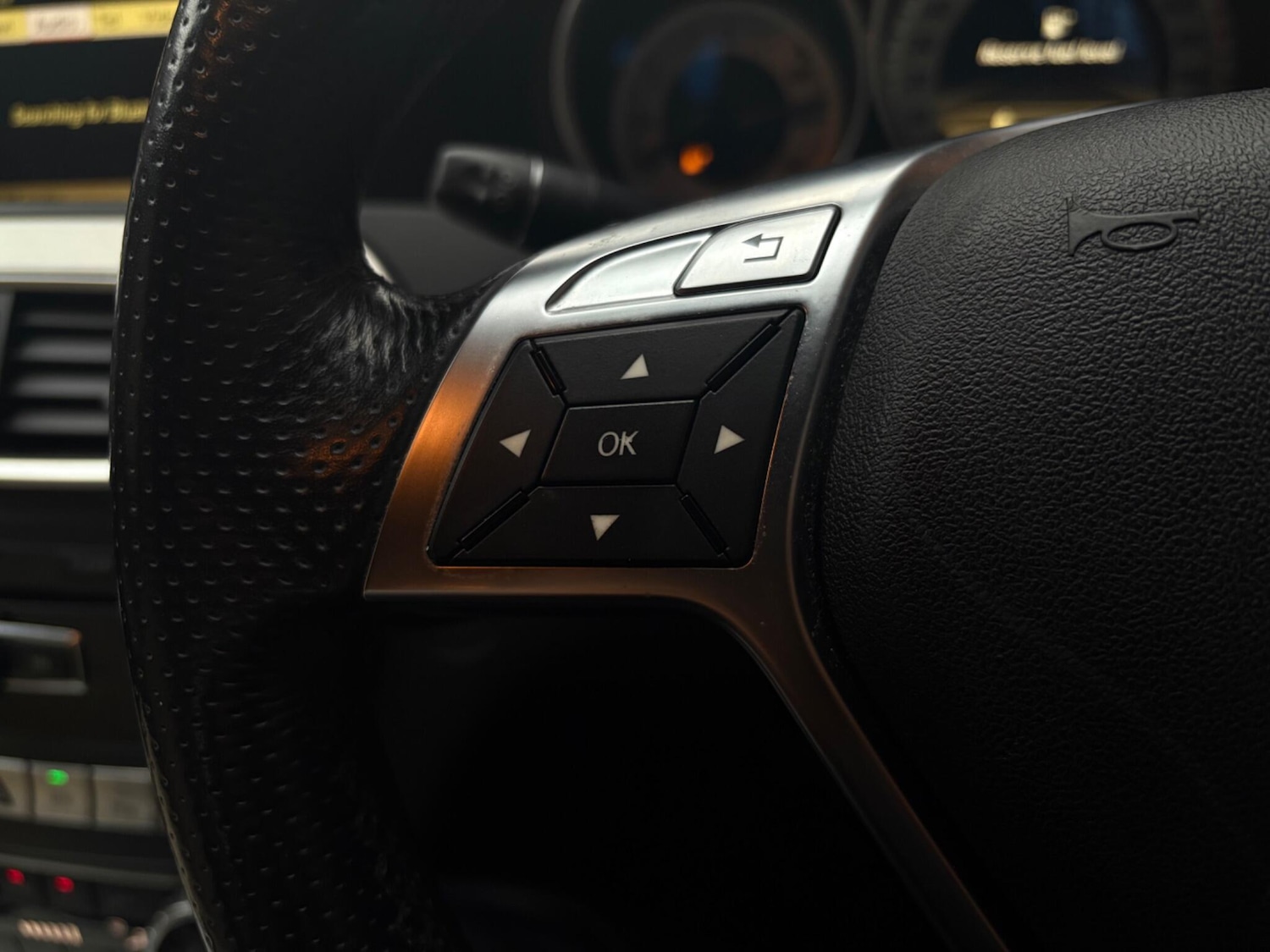 Used Mercedes-Benz C Class 2011 for sale - 77166816: Photo 35