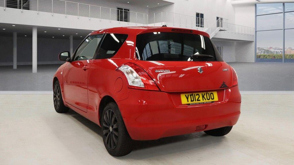 Used Suzuki Swift 2012 for sale - 76073228: Photo 2