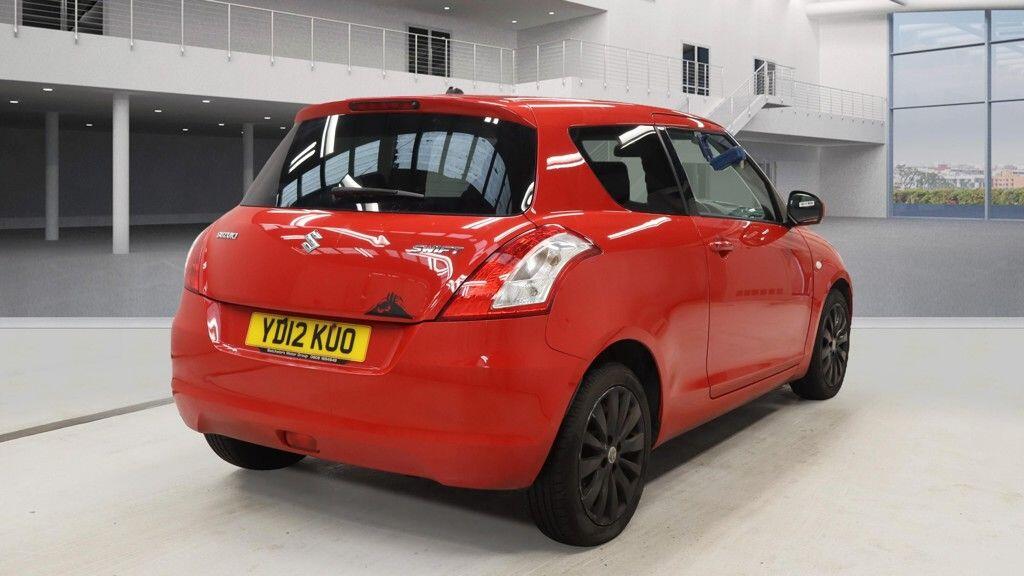 Used Suzuki Swift 2012 for sale - 76073228: Photo 4