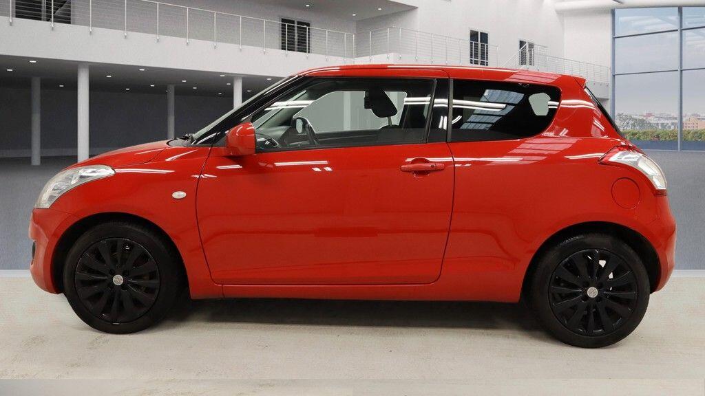 Used Suzuki Swift 2012 for sale - 76073228: Photo 5