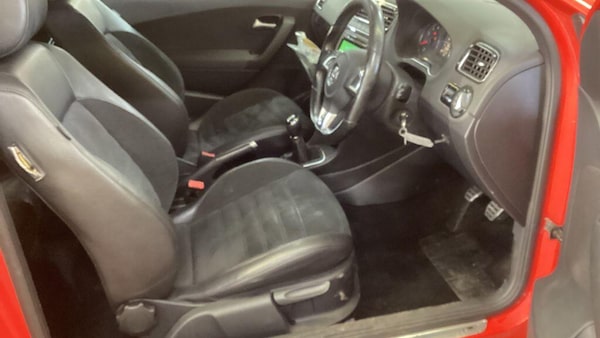 Used Volkswagen Polo 2013 for sale - 76214621: Photo 11