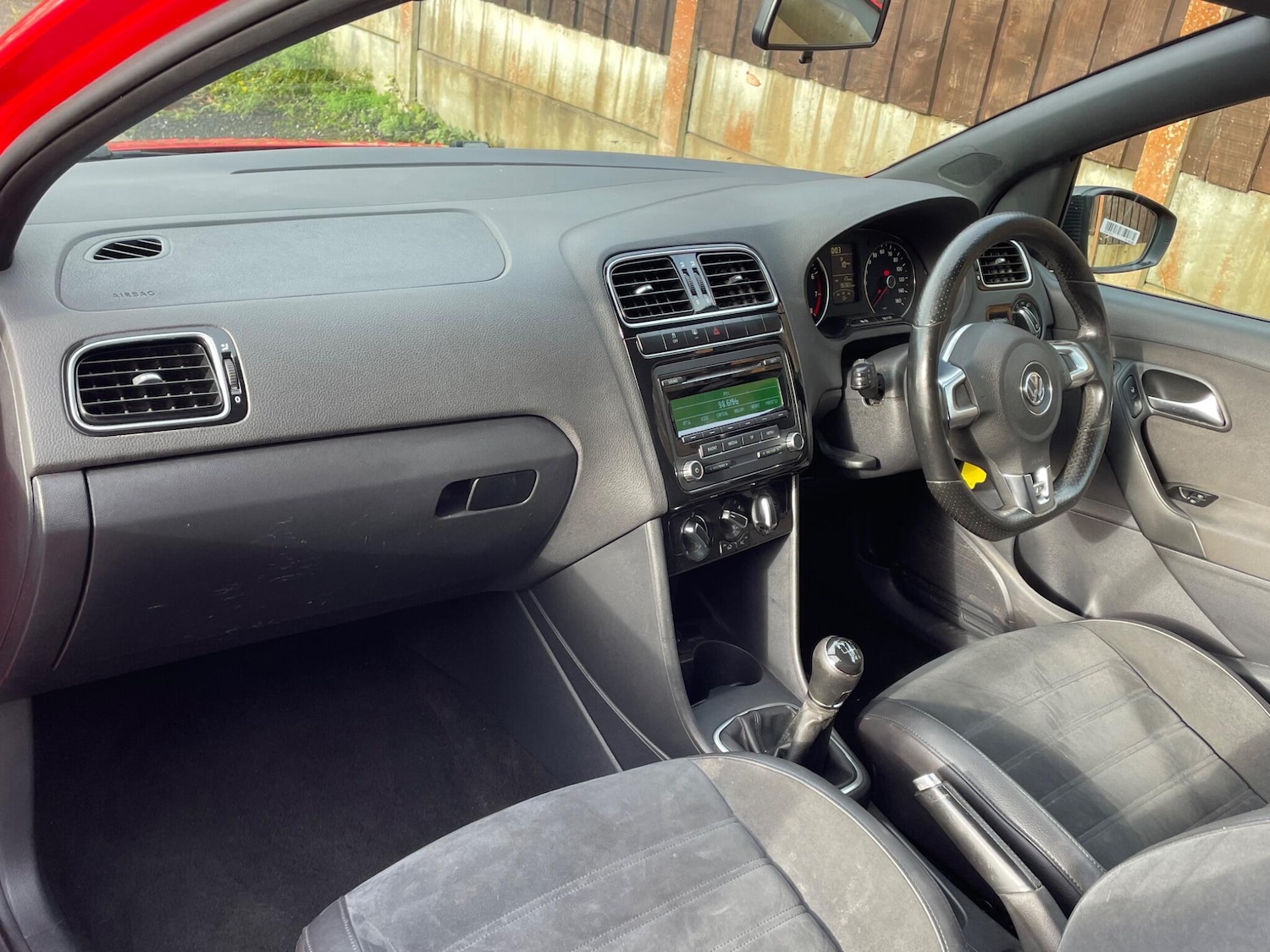 Used Volkswagen Polo 2013 for sale - 76214621: Photo 14