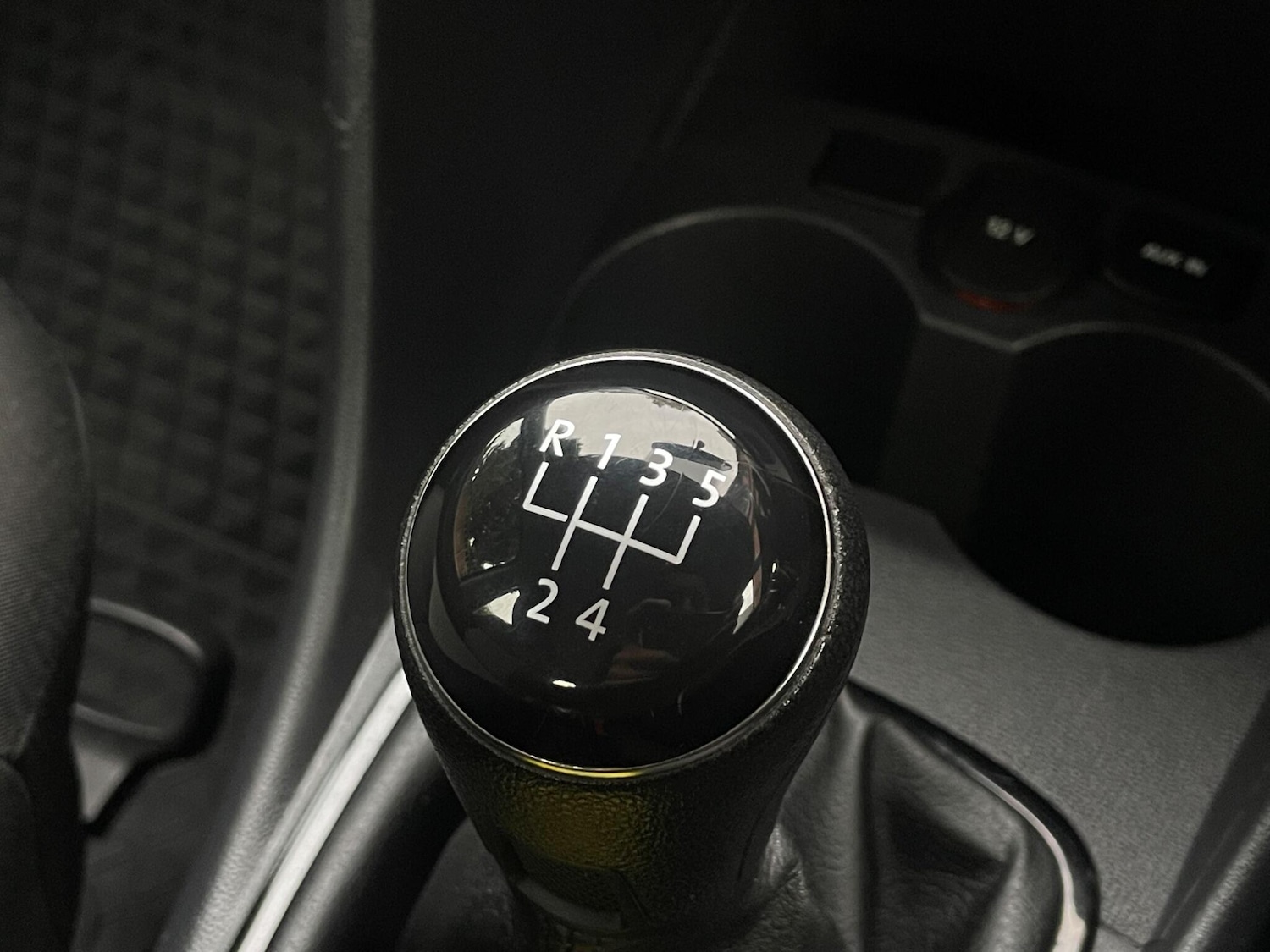 Used Volkswagen Polo 2013 for sale - 76472714: Photo 45