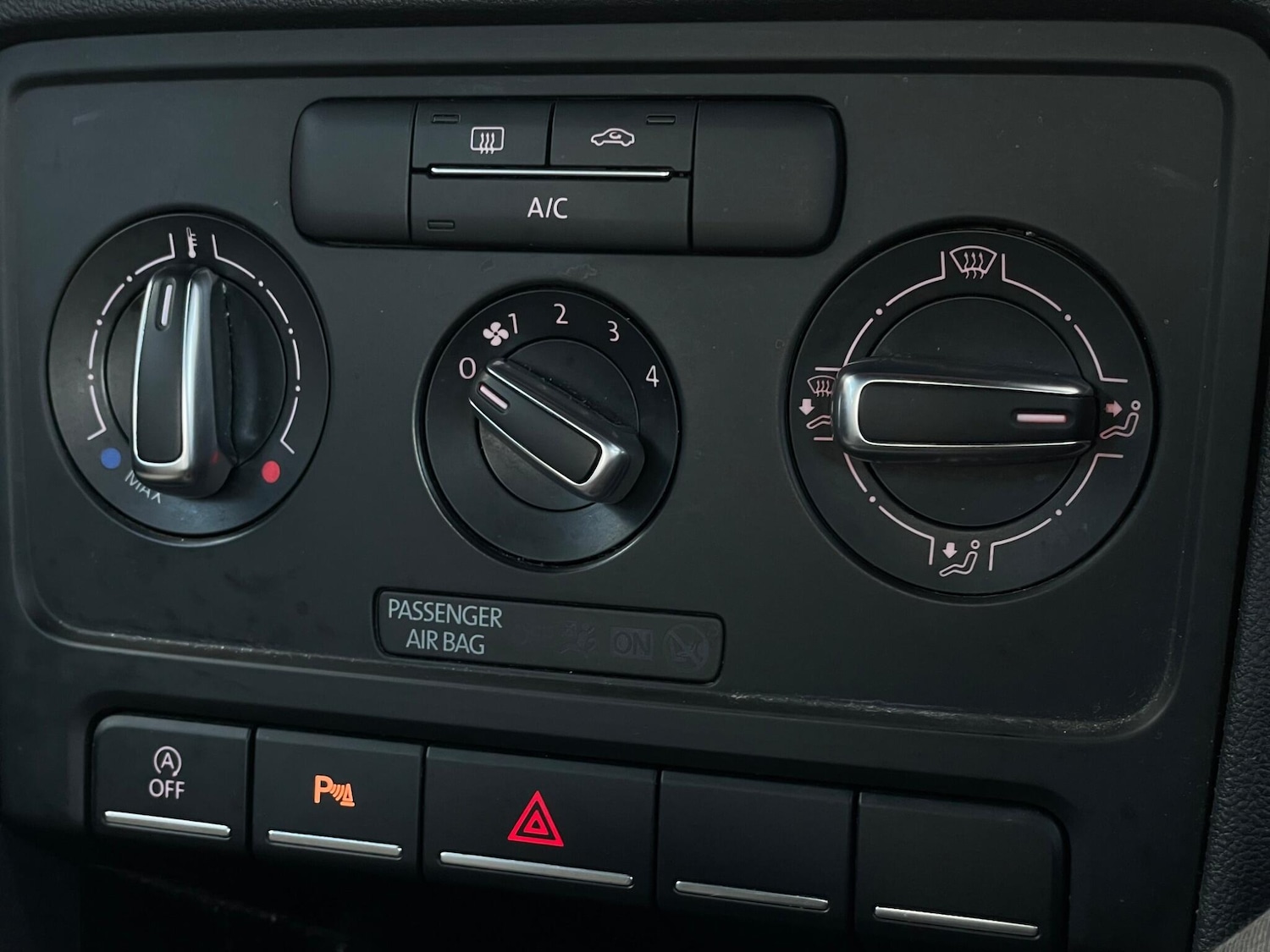 Used Volkswagen Beetle 2014 for sale - 75601284: Photo 46