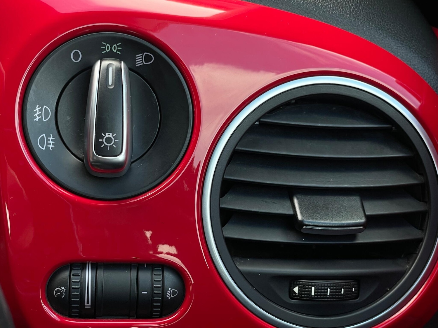 Used Volkswagen Beetle 2014 for sale - 75601284: Photo 51