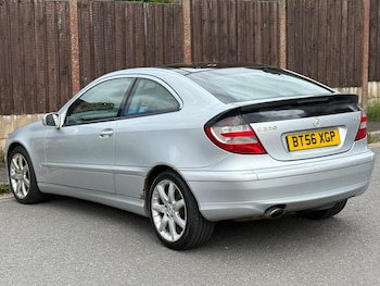 Used Mercedes-Benz C-Class 2006 for sale - 75459431: Photo