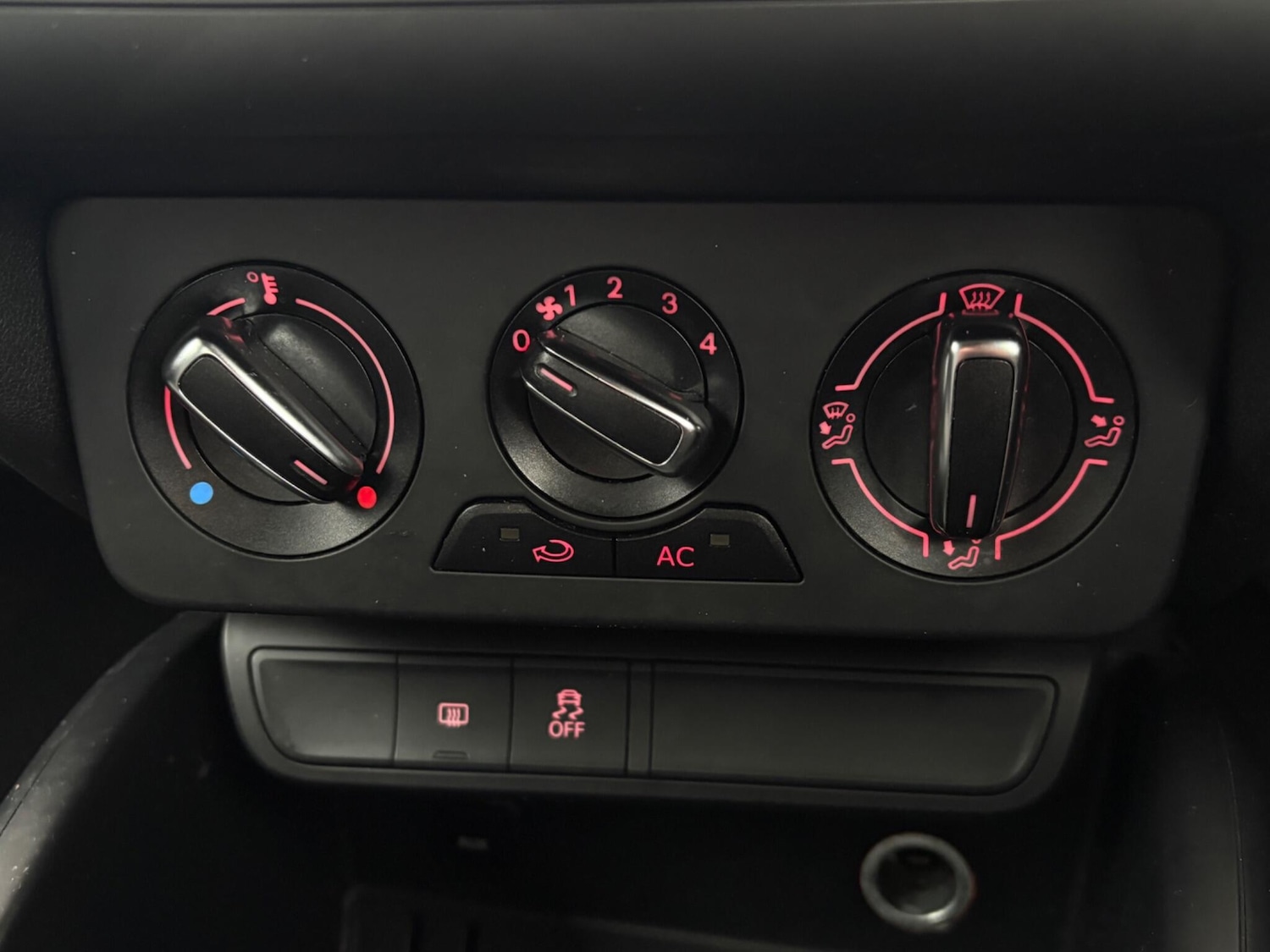 Used Audi A1 2012 for sale - 77215230: Photo 59