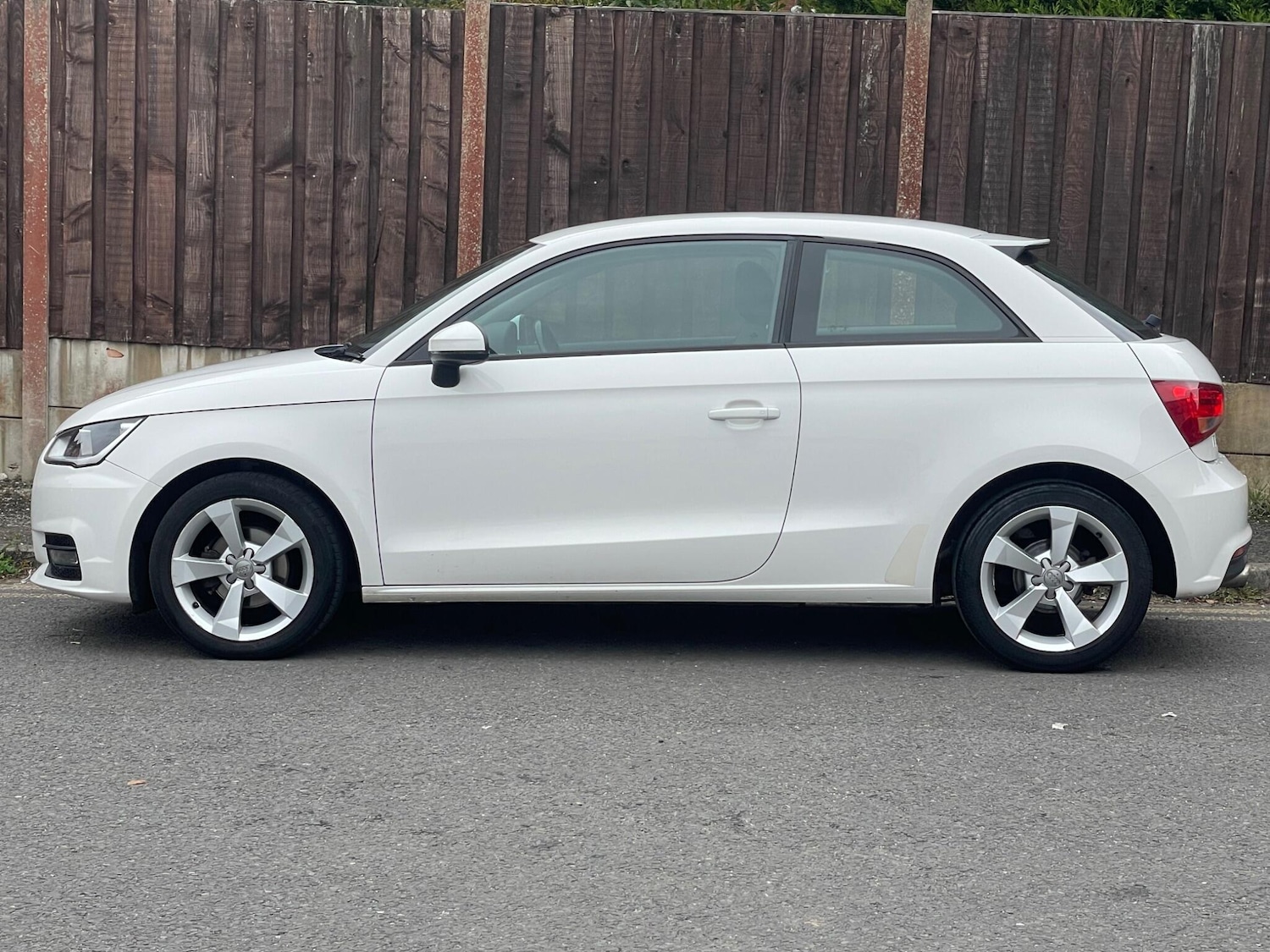 Used Audi A1 for sale - 76995370: Photo 5