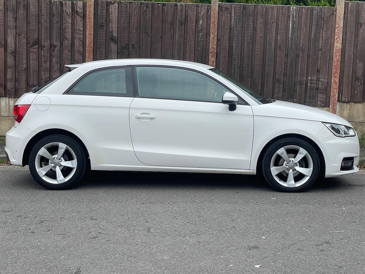 Used Audi A1 for sale - 76995370: Photo 6