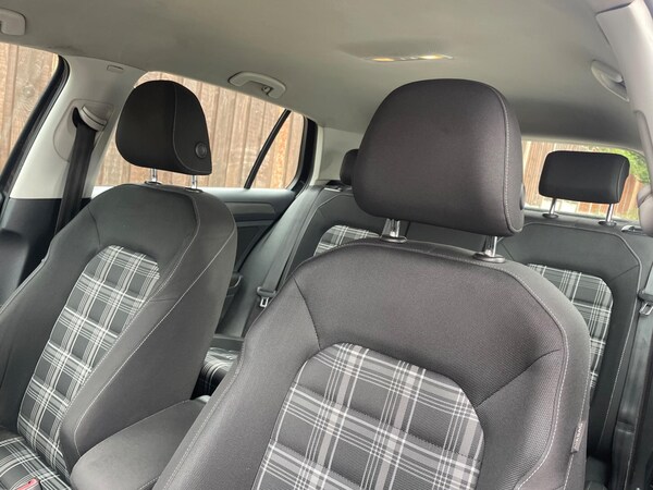 Used Volkswagen Golf 2013 for sale - 76166514: Photo 27