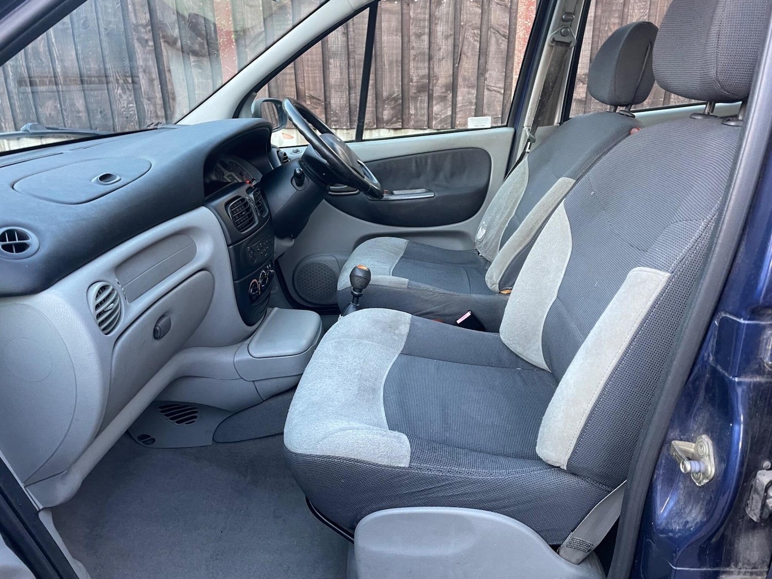 Used Renault Scenic 2002 for sale - 76349799: Photo 17