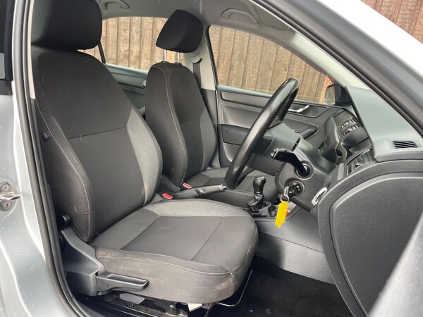 Used Skoda Rapid 2014 for sale - 76085083: Photo 25