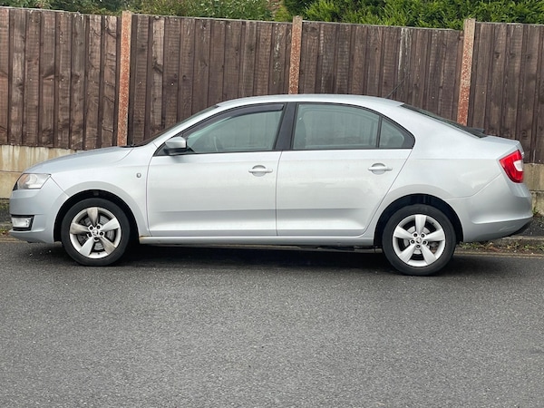 Used Skoda Rapid 2014 for sale - 76085083: Photo 5