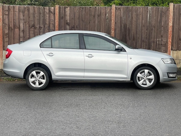 Used Skoda Rapid 2014 for sale - 76085083: Photo 6