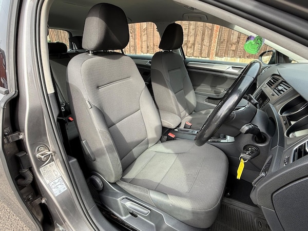 Used Volkswagen Golf 2015 for sale - 76043313: Photo 21